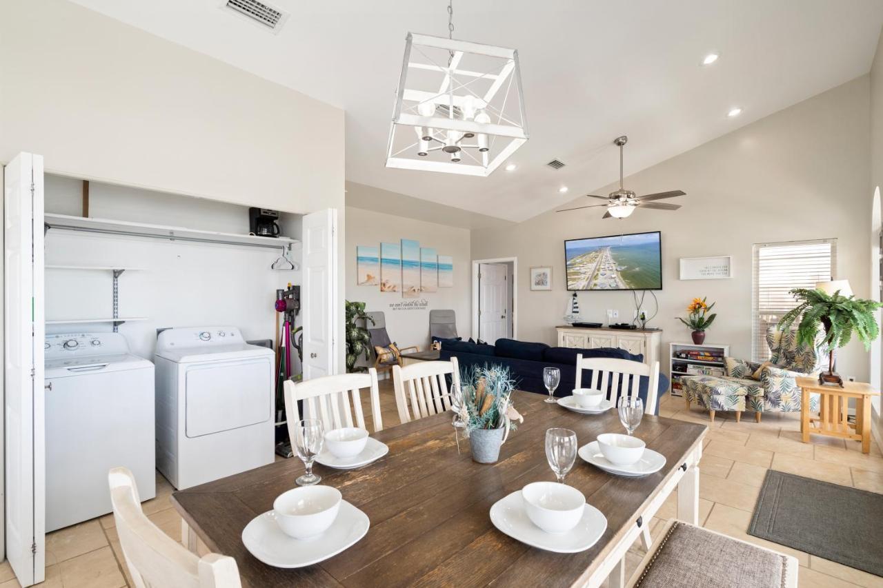 Marisol - Pet Friendly And Gulf Front! Enjoy The Large Deck With Amazing Views! Home Dauphin Island Exterior photo